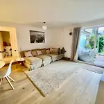 Lejlighed Zentral, Ruhig & Stilvoll Mit Bergpanorama+ Garten