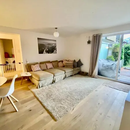 Apartamento Zentral, Ruhig & Stilvoll Mit Bergpanorama+ Garten