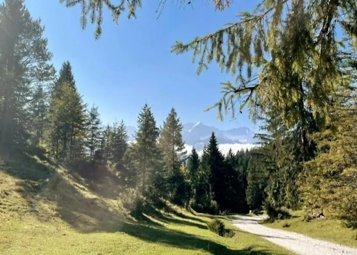 Zentral, Ruhig & Stilvoll Mit Bergpanorama+ Garten Διαμέρισμα *