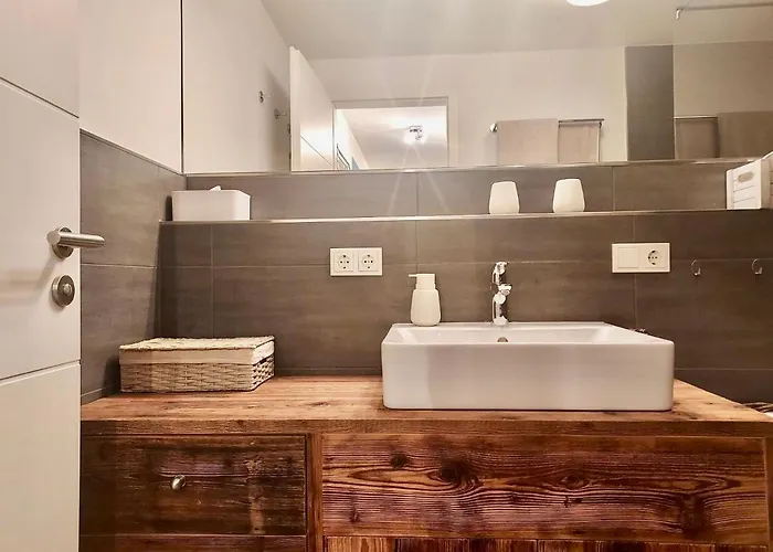 Zentral, Ruhig & Stilvoll Mit Bergpanorama+ Garten * Γκάρμις-Παρτενκίρχεν