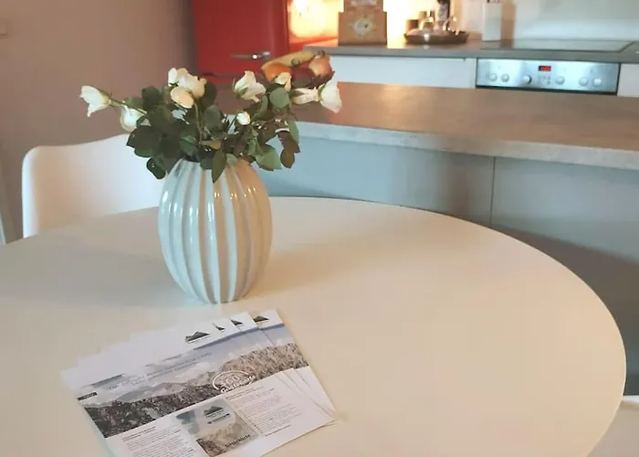 Zentral, Ruhig & Stilvoll Mit Bergpanorama+ Garten * Γκάρμις-Παρτενκίρχεν