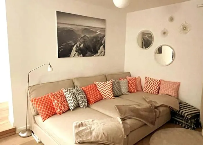 Zentral, Ruhig & Stilvoll Mit Bergpanorama+ Garten *