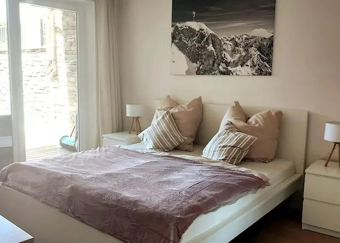 Zentral, Ruhig & Stilvoll Mit Bergpanorama+ Garten * Γκάρμις-Παρτενκίρχεν