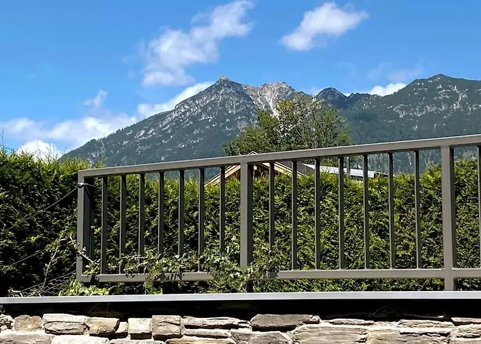 Zentral, Ruhig & Stilvoll Mit Bergpanorama+ Garten Διαμέρισμα *