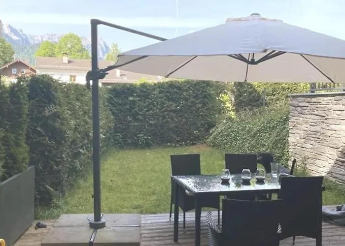 Διαμέρισμα Zentral, Ruhig & Stilvoll Mit Bergpanorama+ Garten